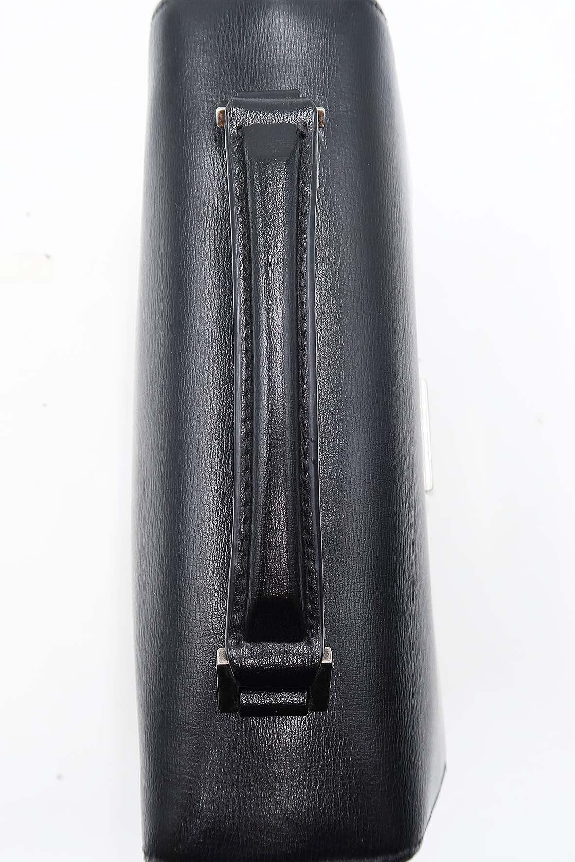 Medium Bellechasse Black