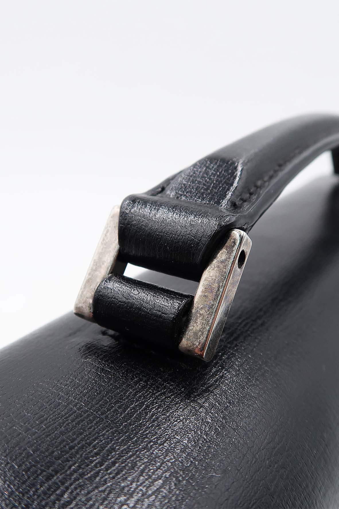 Medium Bellechasse Black