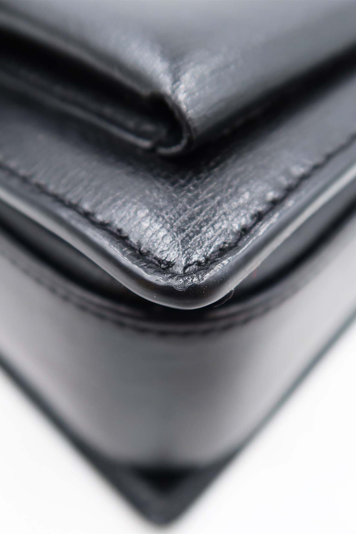 Medium Bellechasse Black
