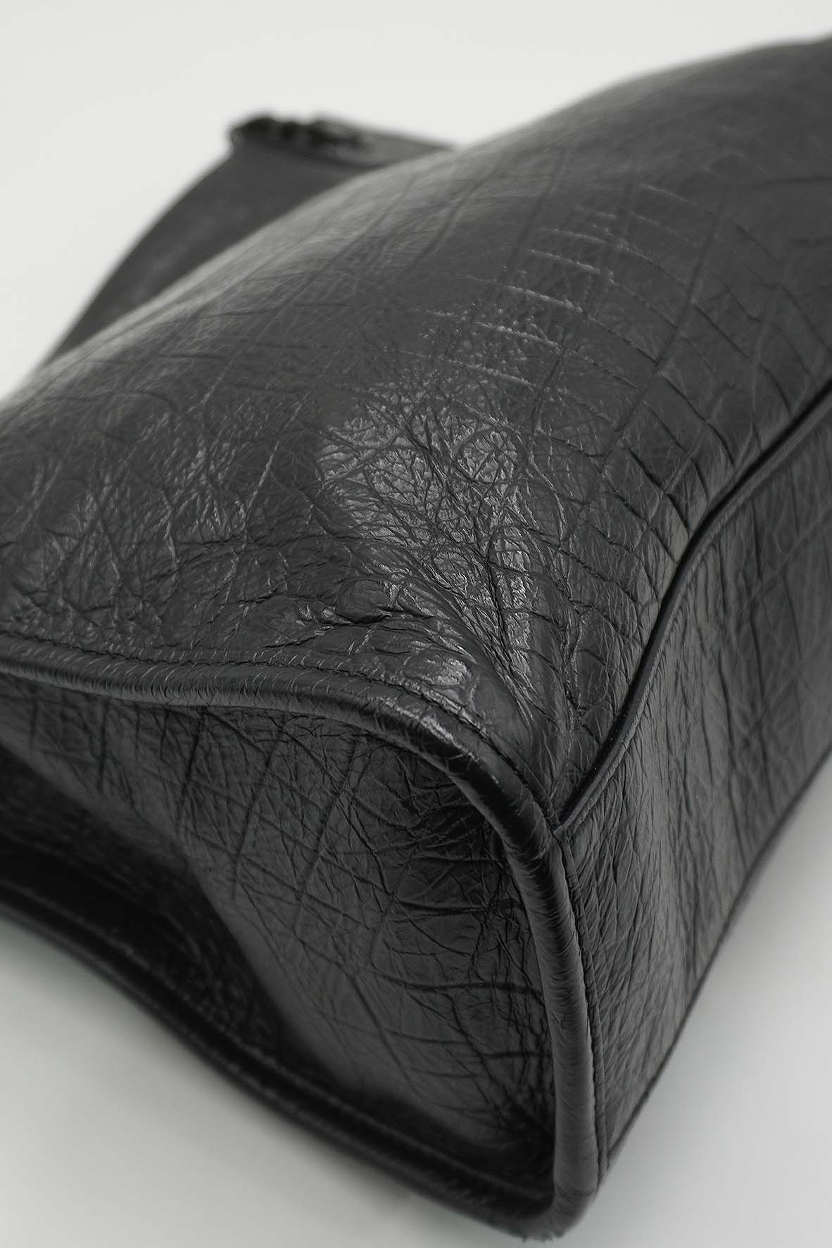 Medium Niki Shopper Tote Crocodile Embossed Leather Black