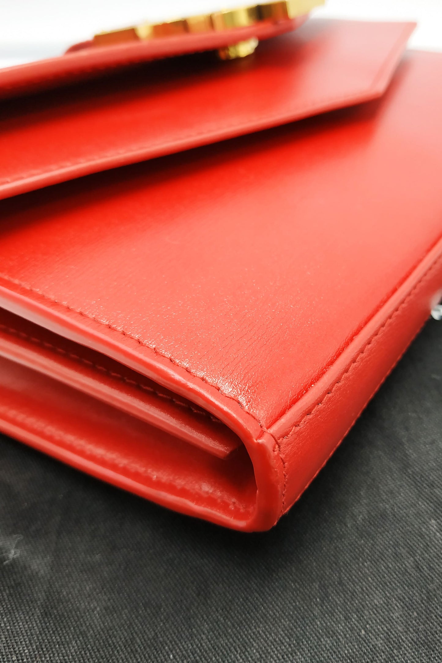 Sulpice Chain Wallet Eros Red