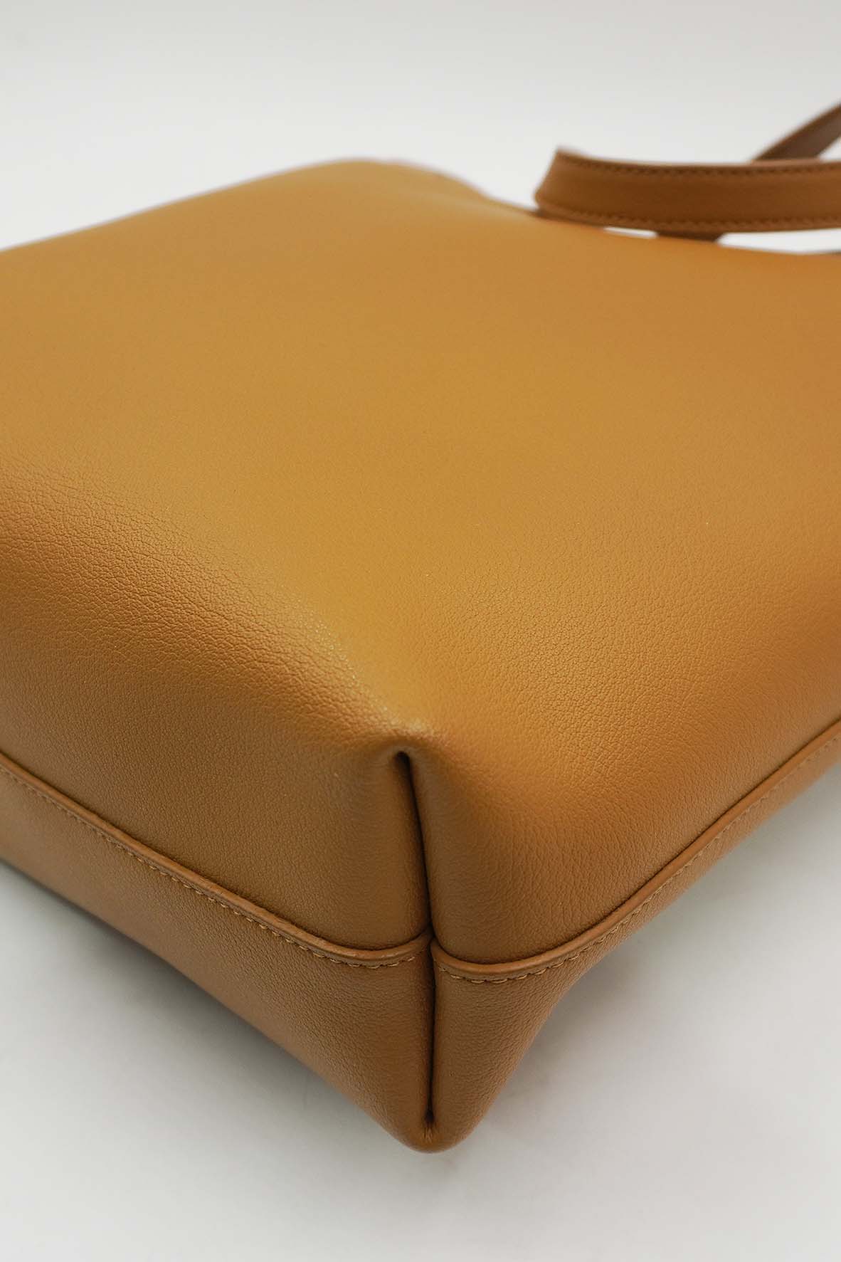 Toy N/S Avec Tass Shopping Tote Tan