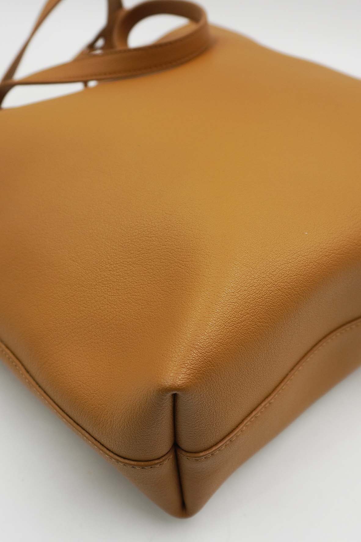 Toy N/S Avec Tass Shopping Tote Tan