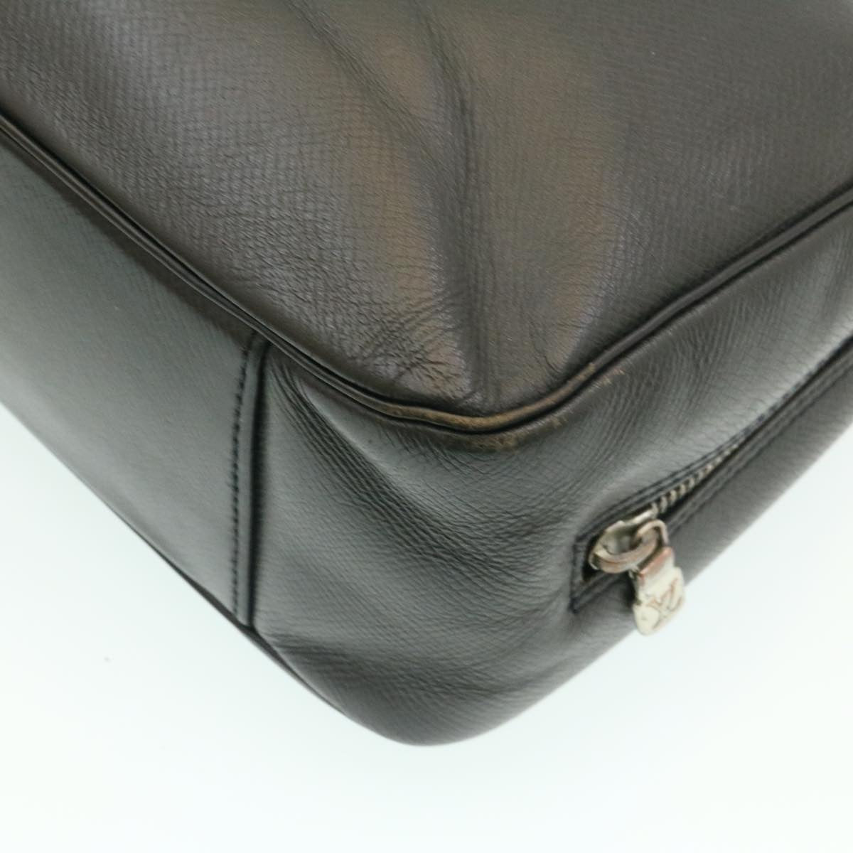 LOUIS VUITTON Taiga Trousse ToiletteGM Clutch Bag Black M30212 LV Auth th2045