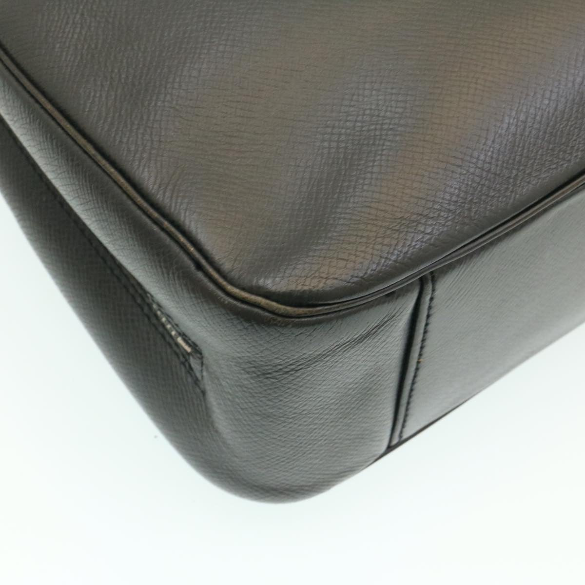 LOUIS VUITTON Taiga Trousse ToiletteGM Clutch Bag Black M30212 LV Auth th2045