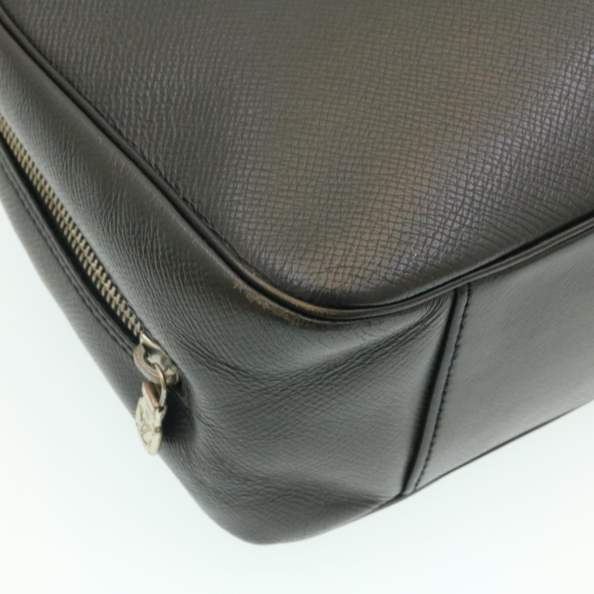 LOUIS VUITTON Taiga Trousse ToiletteGM Clutch Bag Black M30212 LV Auth th2045