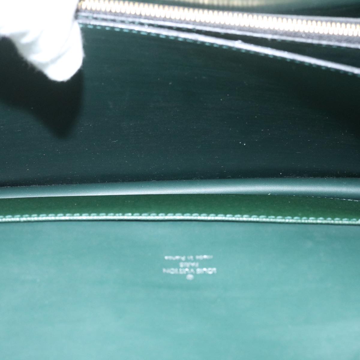 LOUIS VUITTON Taiga Business Bag Epicea LV Auth th2508