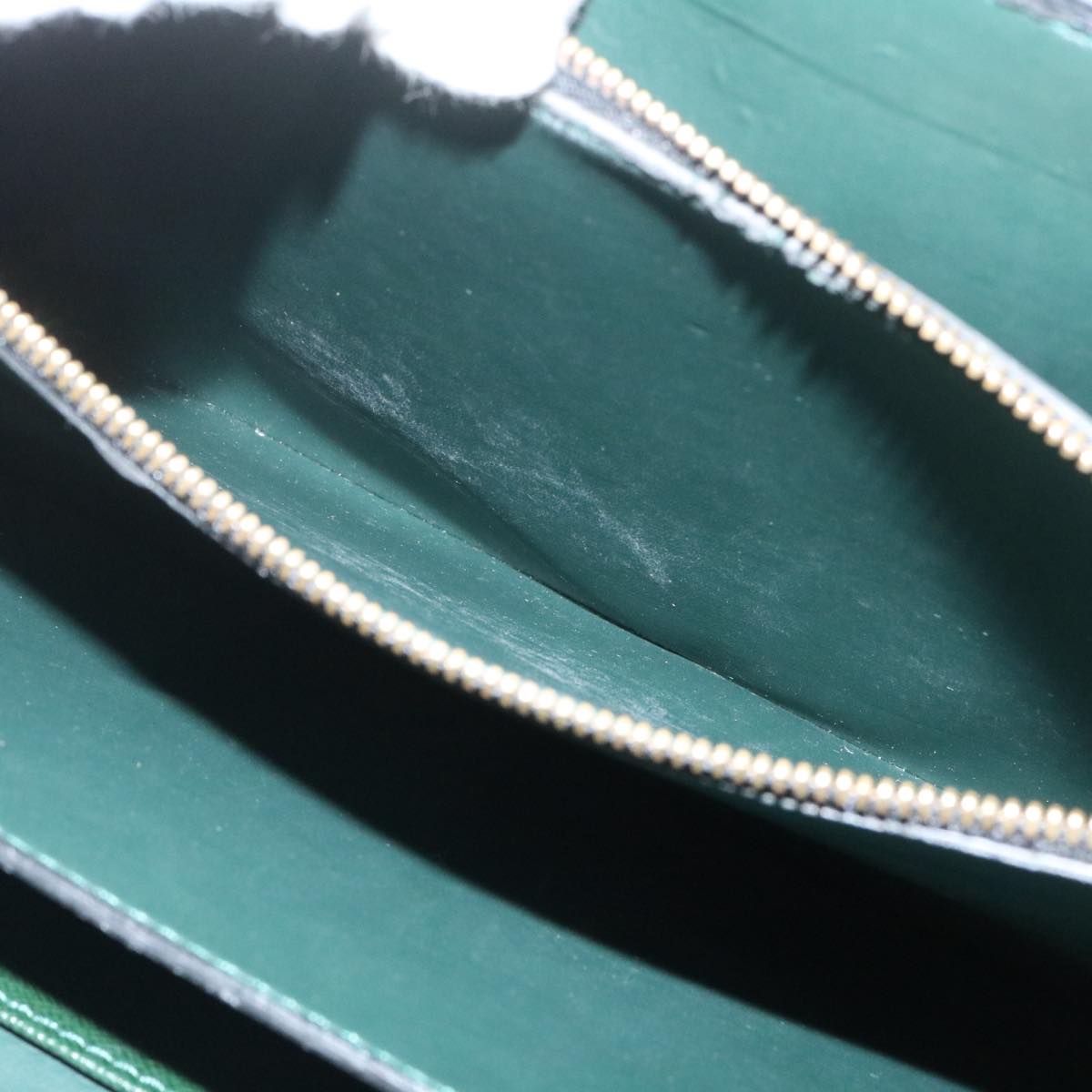 LOUIS VUITTON Taiga Business Bag Epicea LV Auth th2508