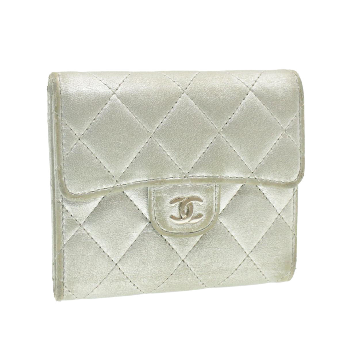 CHANEL Matelasse Bifold Wallet Silver CC Auth cr620