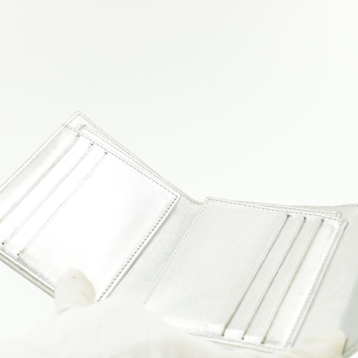 Top Quality Chanel Matelasse Bifold Wallet Silver CC Auth cr620