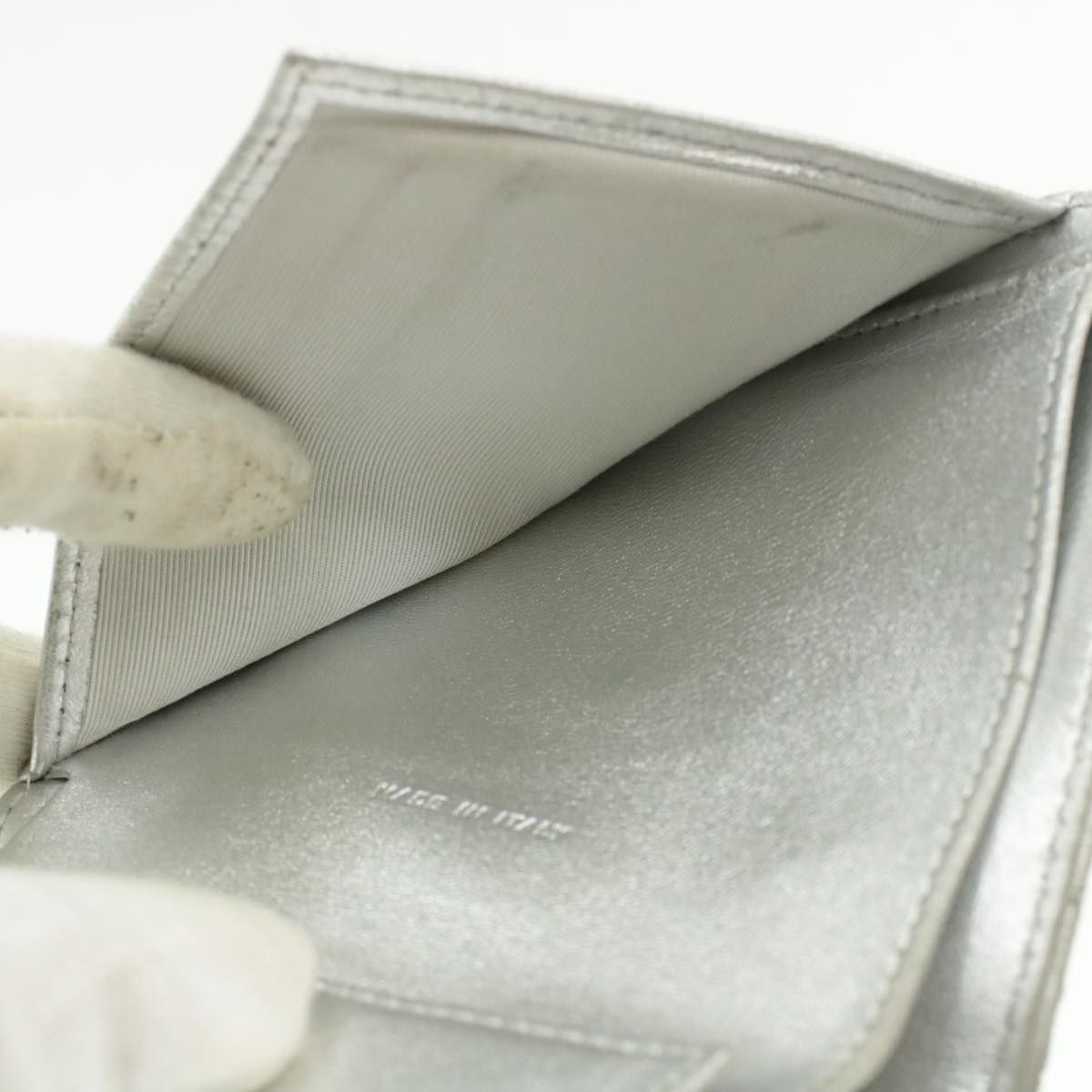 Top Quality Chanel Matelasse Bifold Wallet Silver CC Auth cr620
