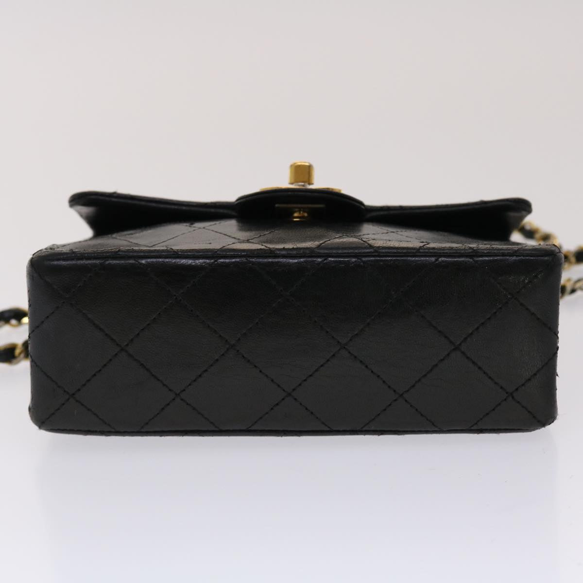 Top Quality Chanel Matelasse Chain New Shoulder Bag Lamb Skin Black Gold CC Auth 24557A