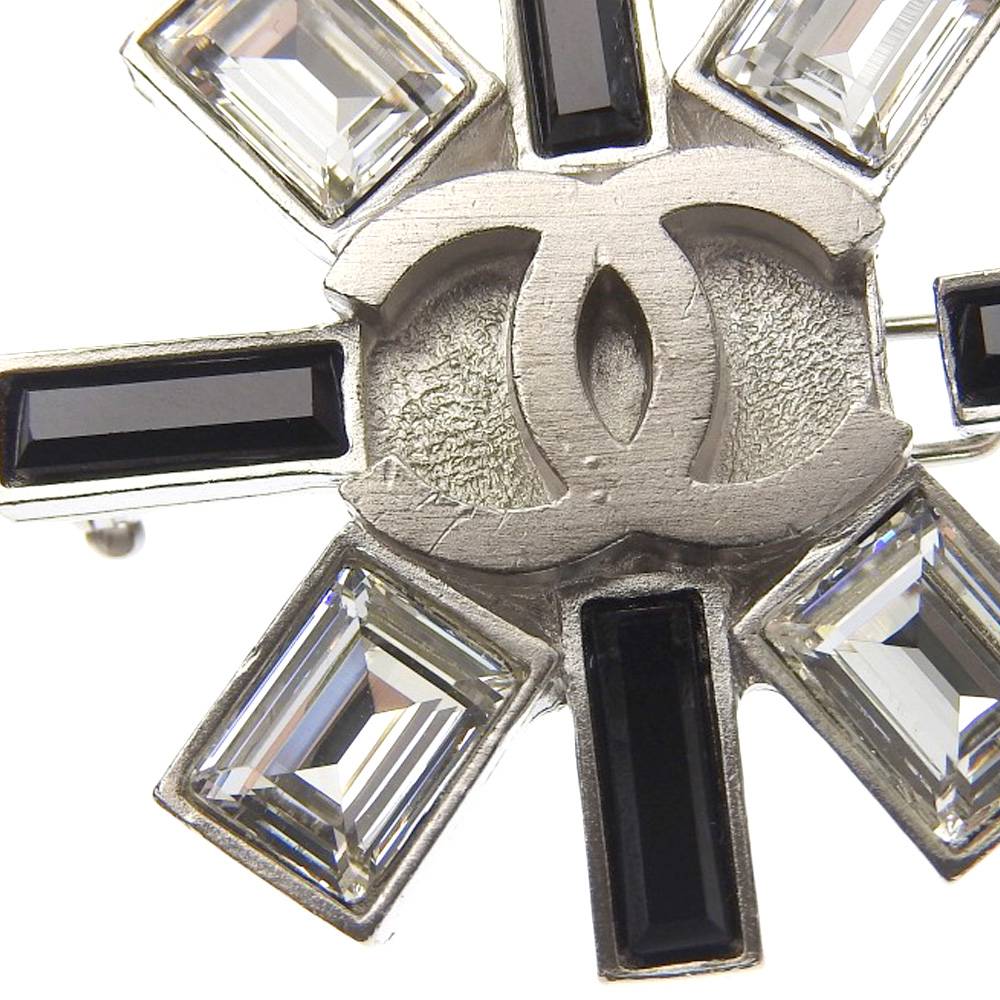 Chanel Metal Rhinestone Brooch 05A