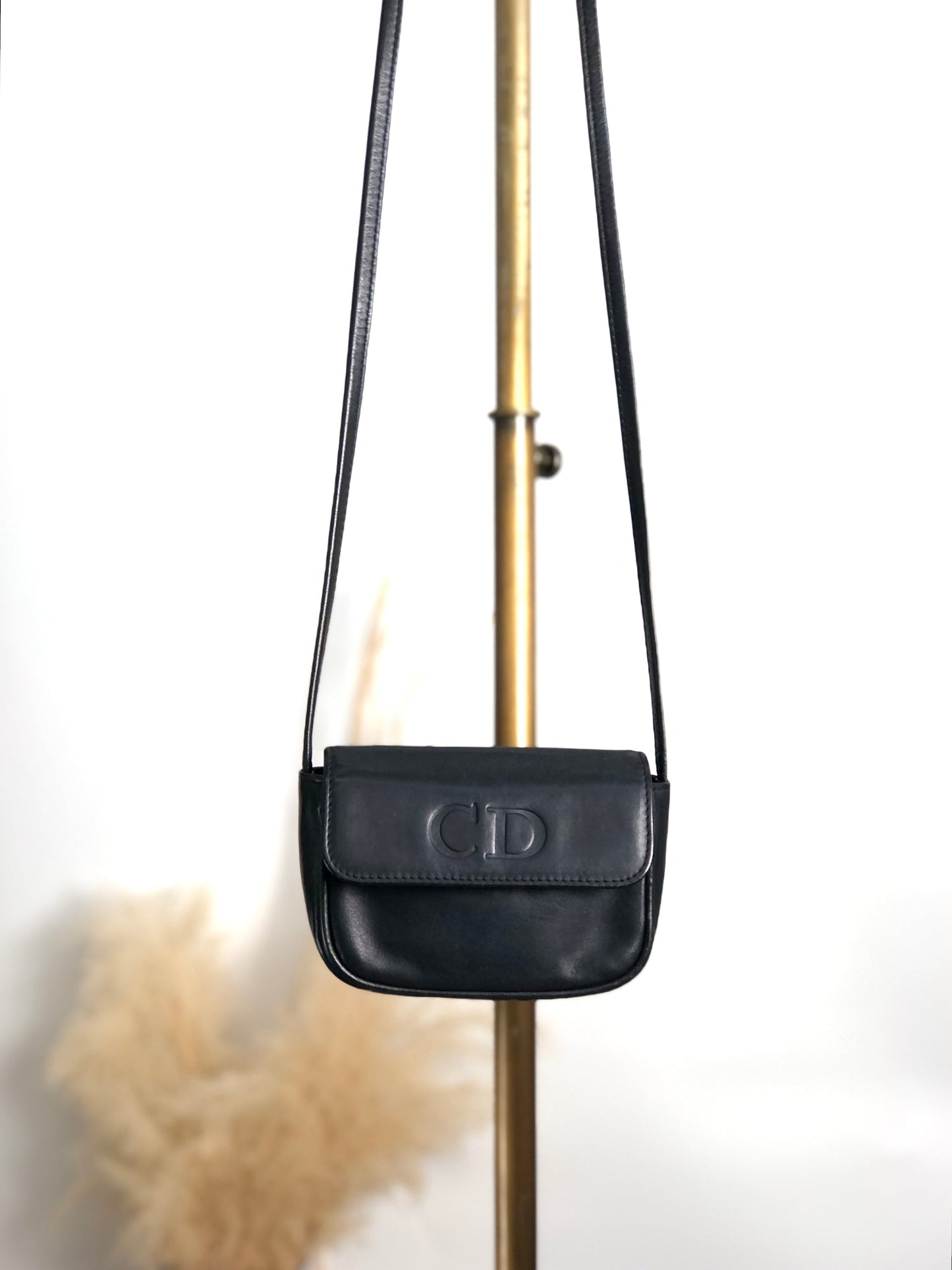 Christian Dior CD Logo Embossed Small Shoulder bag Black Vintage ee2nsk