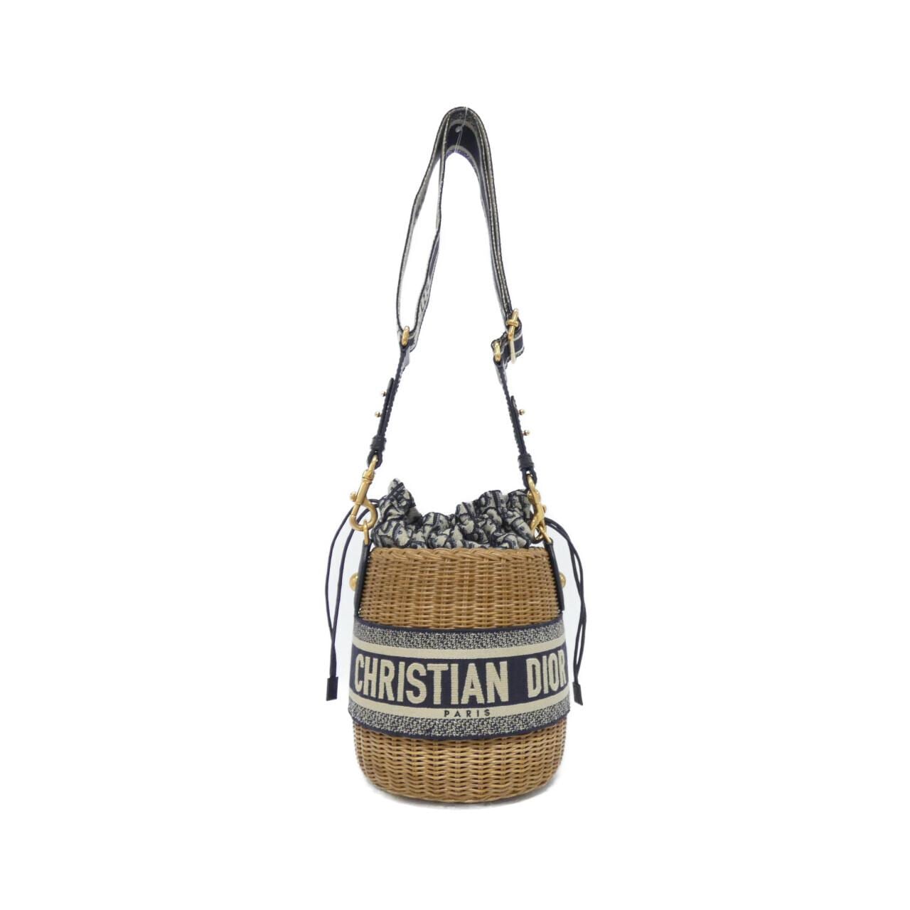 []C.Dior Shoulder Bag