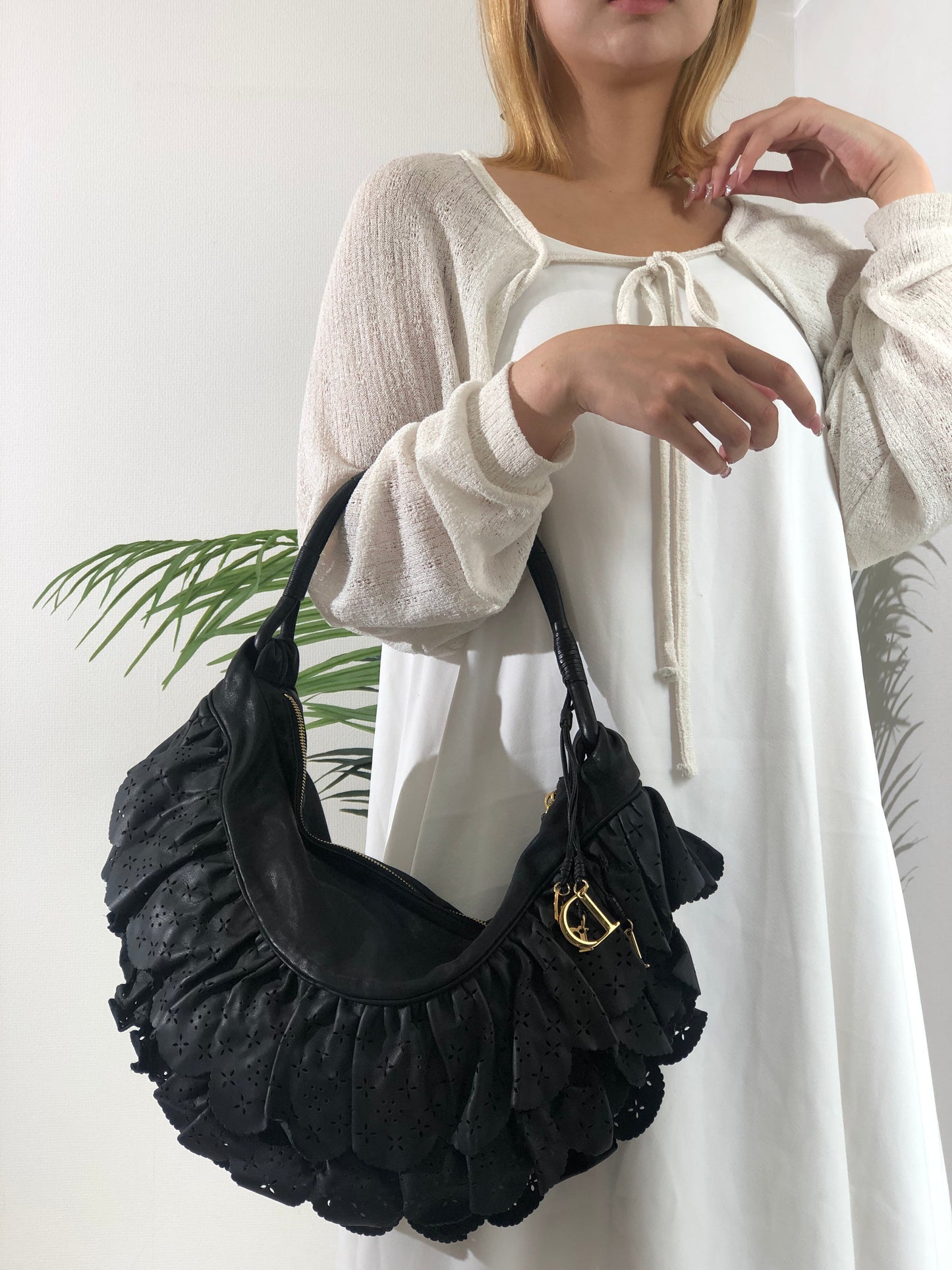 Christian Dior  Logo Charm Cut Out Leather Handbag Shoulder bag Black Vintage 54pzak