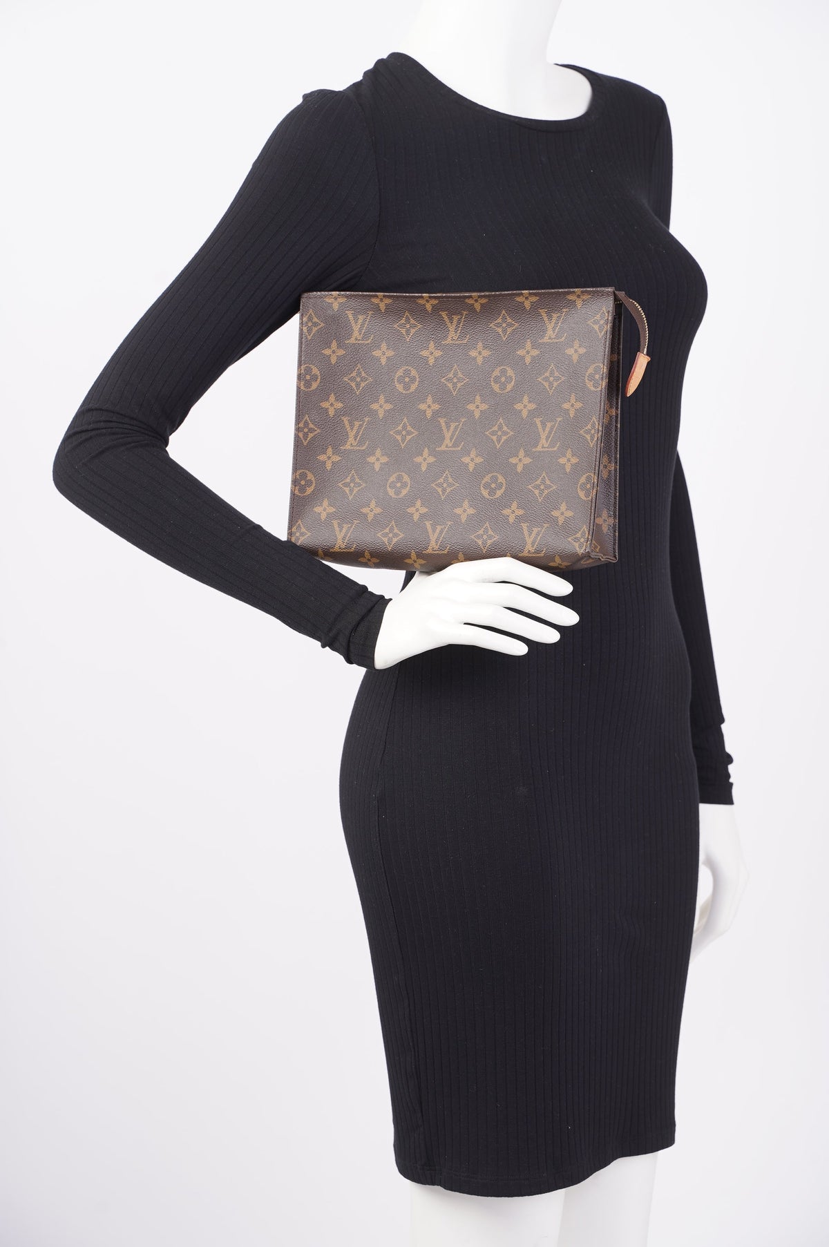 Louis Vuitton Toiletry Monogram Canvas 26