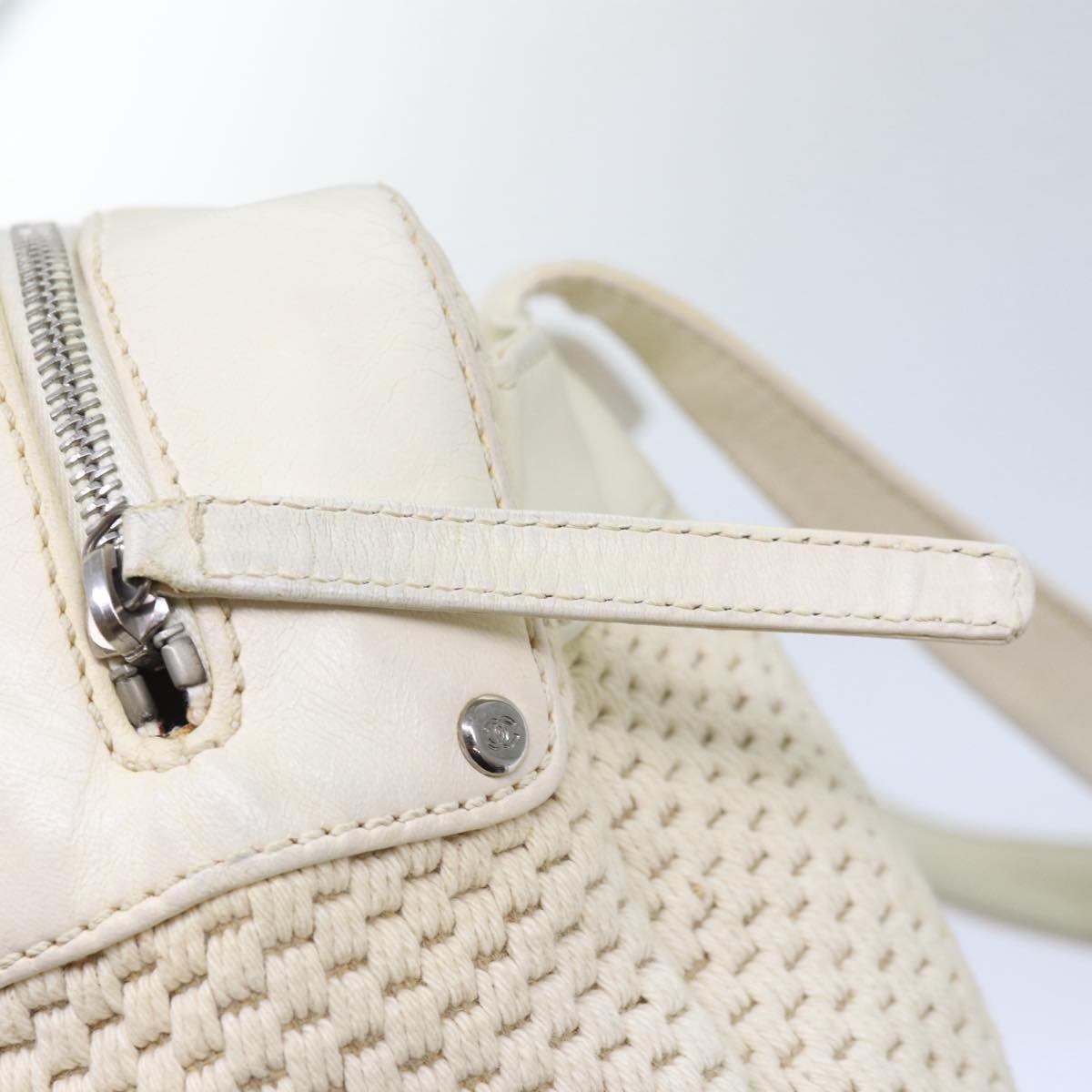 Top Quality Chanel Hand Bag Canvas Leather Beige CC Auth yb619