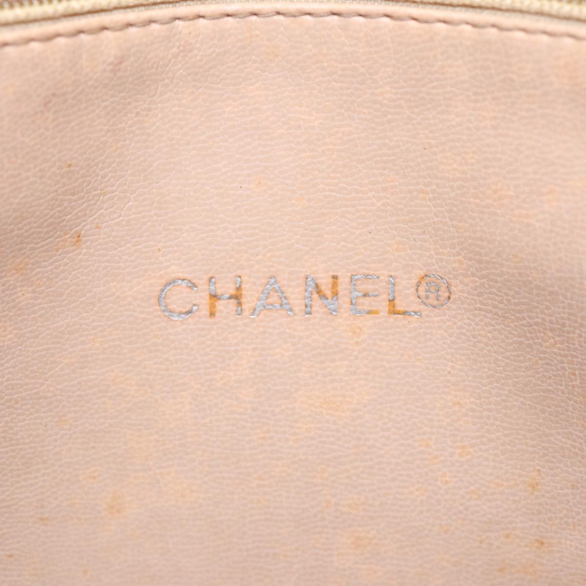 Top Quality Chanel Matelasse Chain Shoulder Bag Leather Beige Gold CC Auth yb672