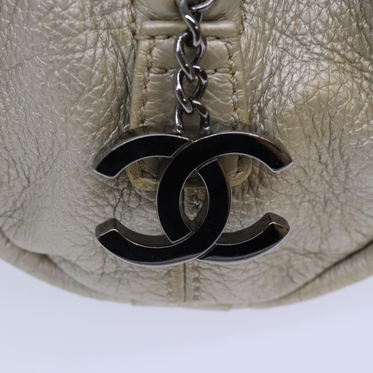 Top Quality Chanel Matelasse Hand Bag Leather Silver CC Auth yb675