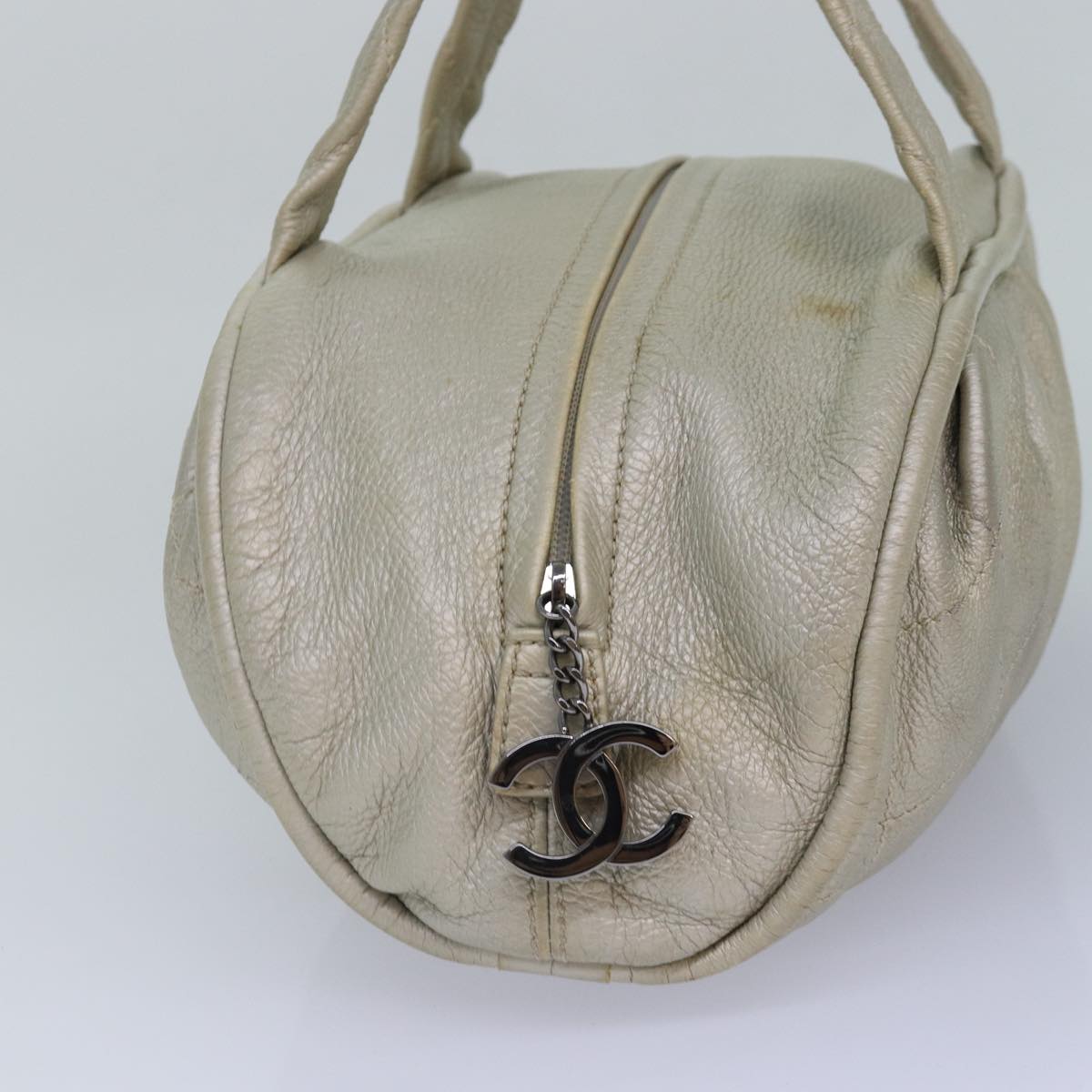 Top Quality Chanel Matelasse Hand Bag Leather Silver CC Auth yb675