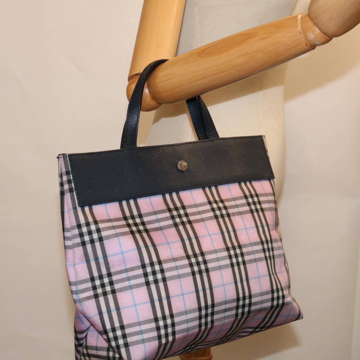 BURBERRY Nova Check Hand Bag Nylon Pink Auth yk11387