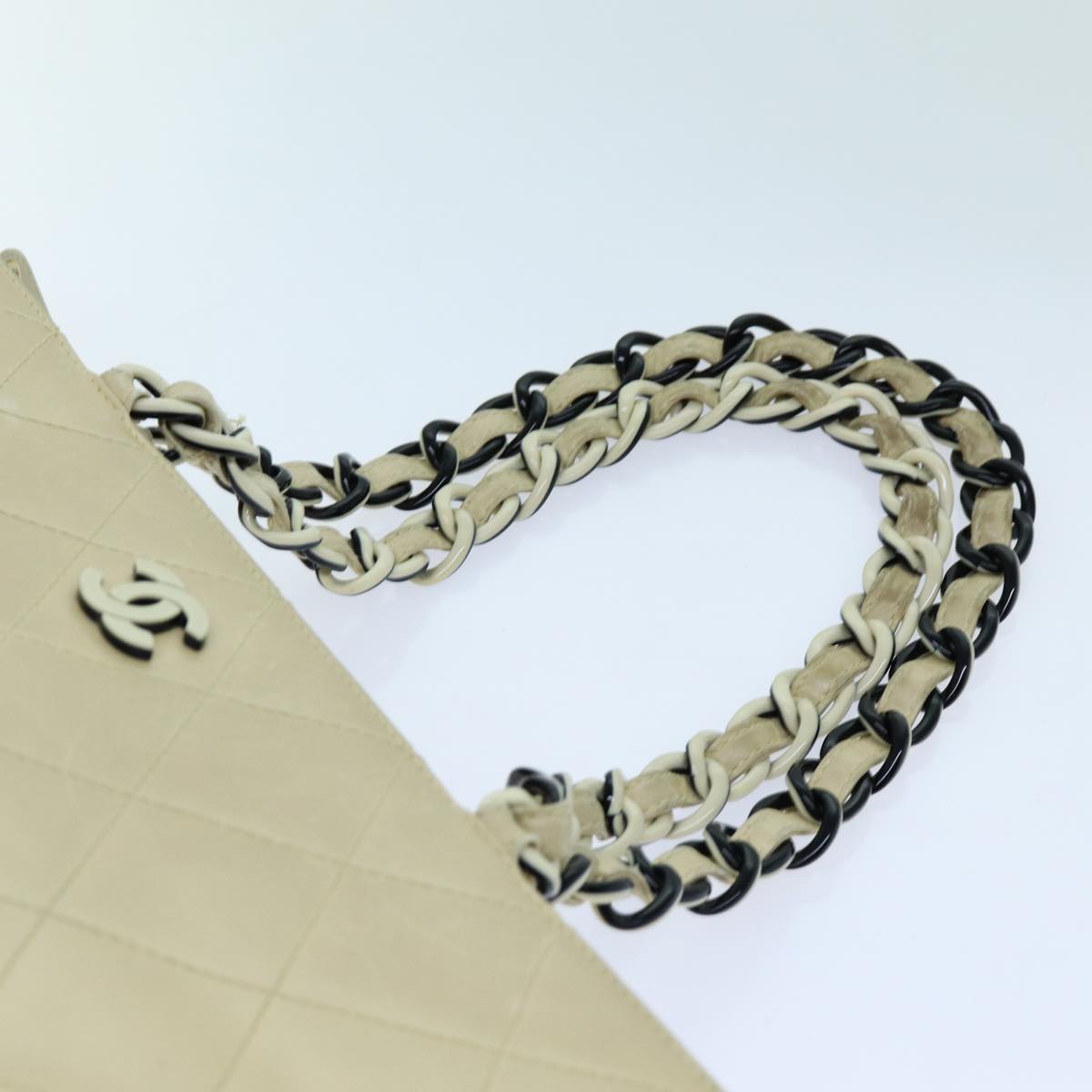 Top Quality Chanel Matelasse Chain Tote Bag Leather Beige CC Auth yk11588