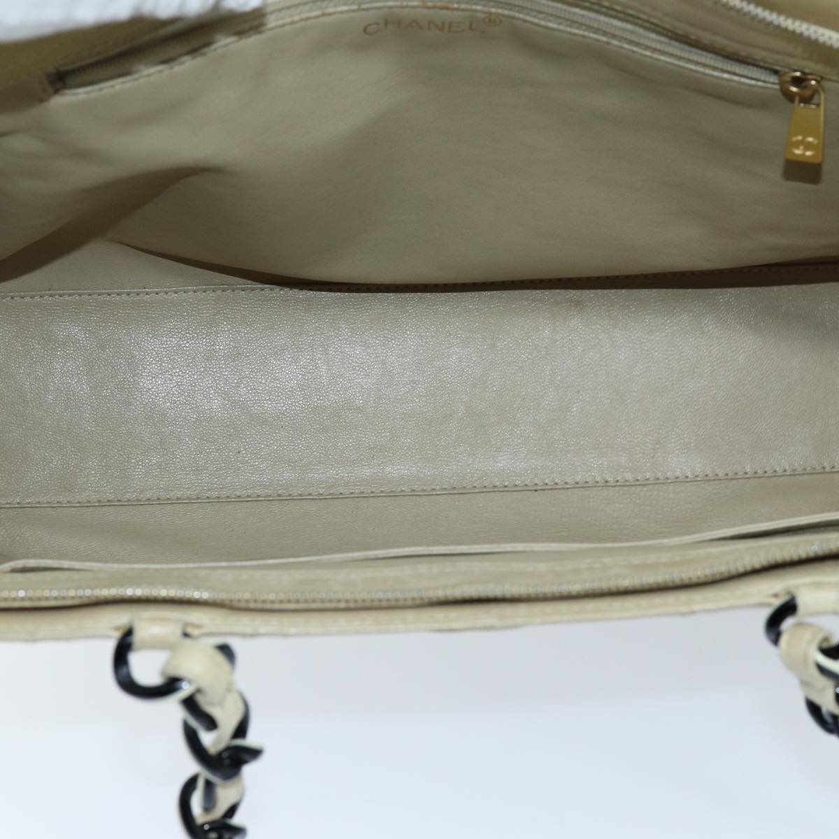 Top Quality Chanel Matelasse Chain Tote Bag Leather Beige CC Auth yk11588