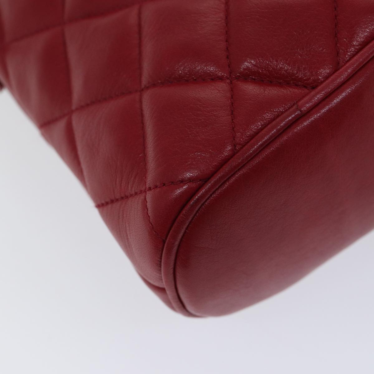Top Quality Chanel Matelasse Chain Shoulder Bag Leather Red CC Auth yk11662
