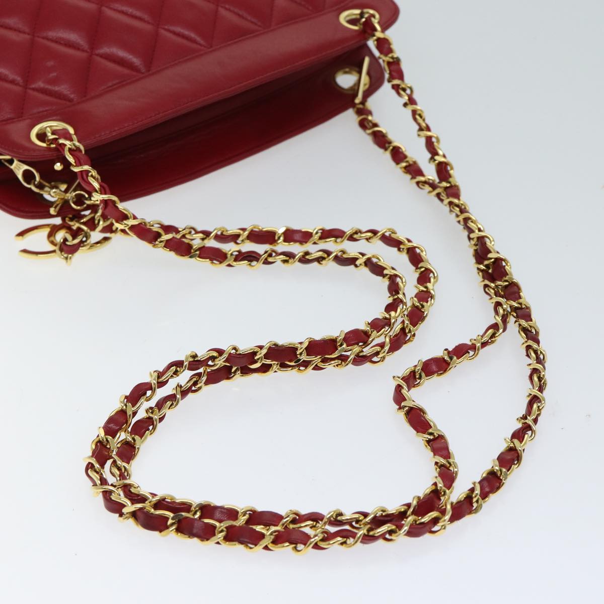 Top Quality Chanel Matelasse Chain Shoulder Bag Leather Red CC Auth yk11662