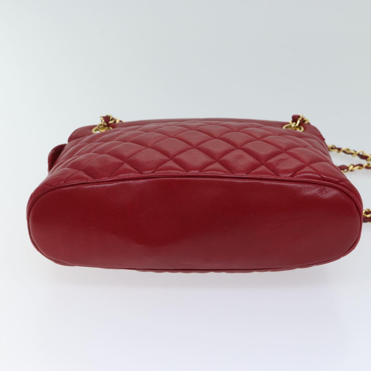 Top Quality Chanel Matelasse Chain Shoulder Bag Leather Red CC Auth yk11662