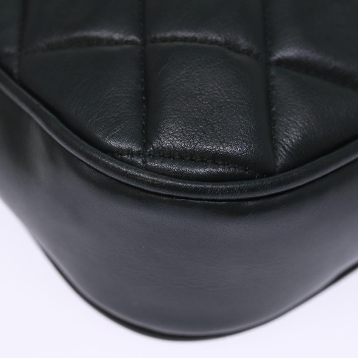 Top Quality Chanel Matelasse Turn Lock Chain Shoulder Bag Lamb Skin Green CC Auth yk12713A