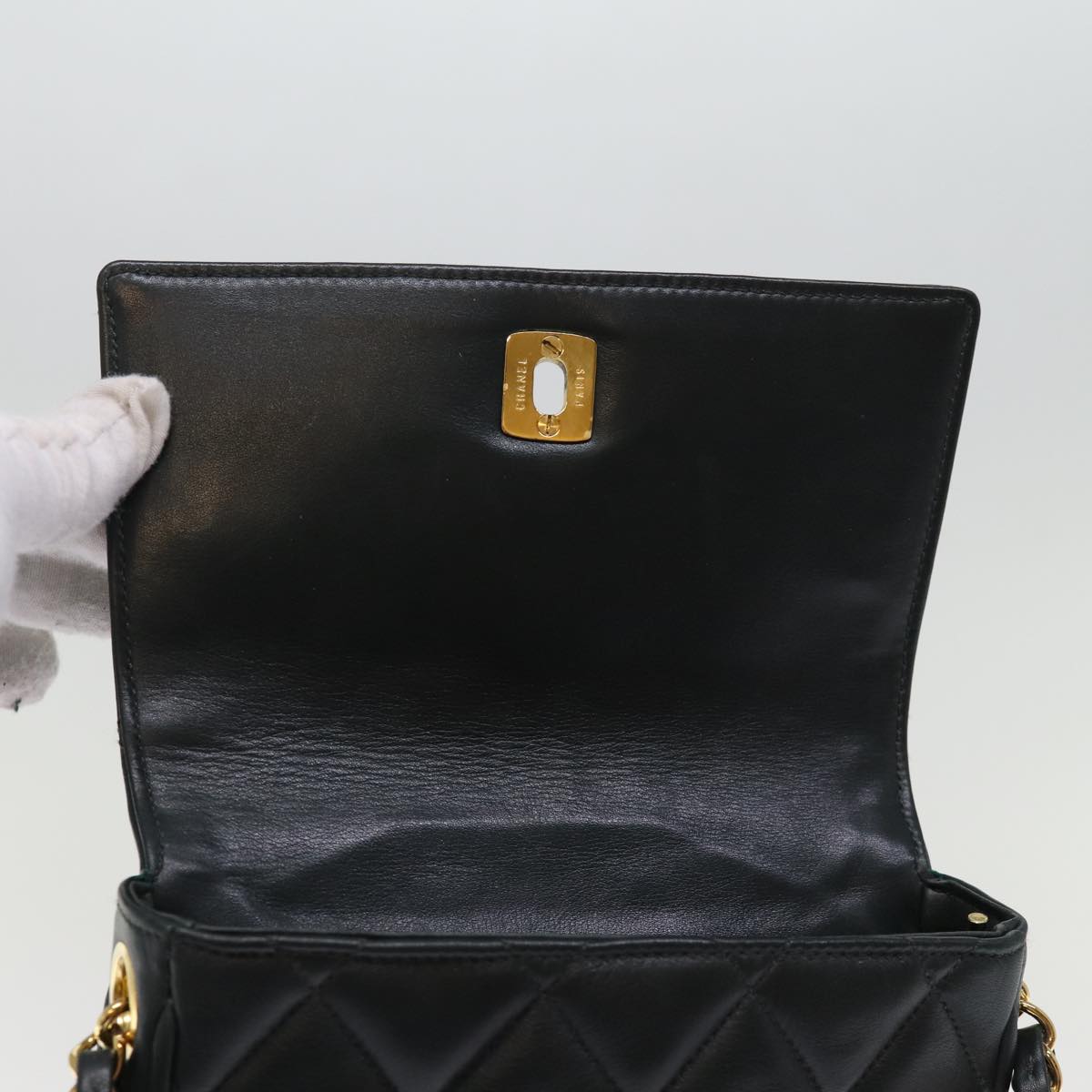 Top Quality Chanel Matelasse Turn Lock Chain Shoulder Bag Lamb Skin Green CC Auth yk12713A