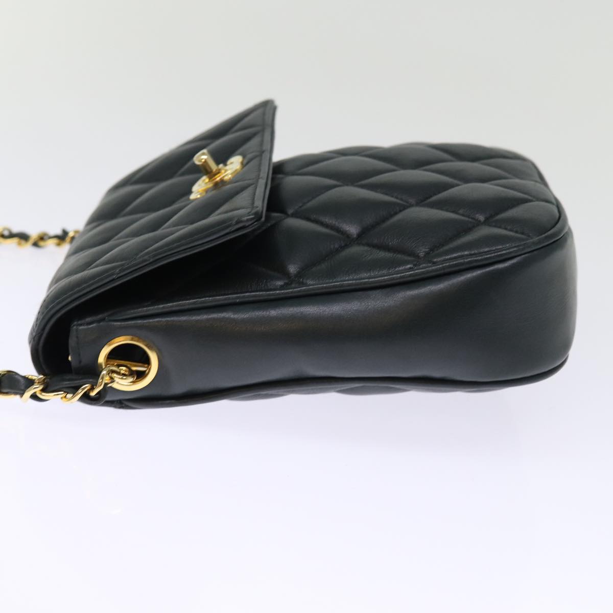 Top Quality Chanel Matelasse Turn Lock Chain Shoulder Bag Lamb Skin Green CC Auth yk12713A