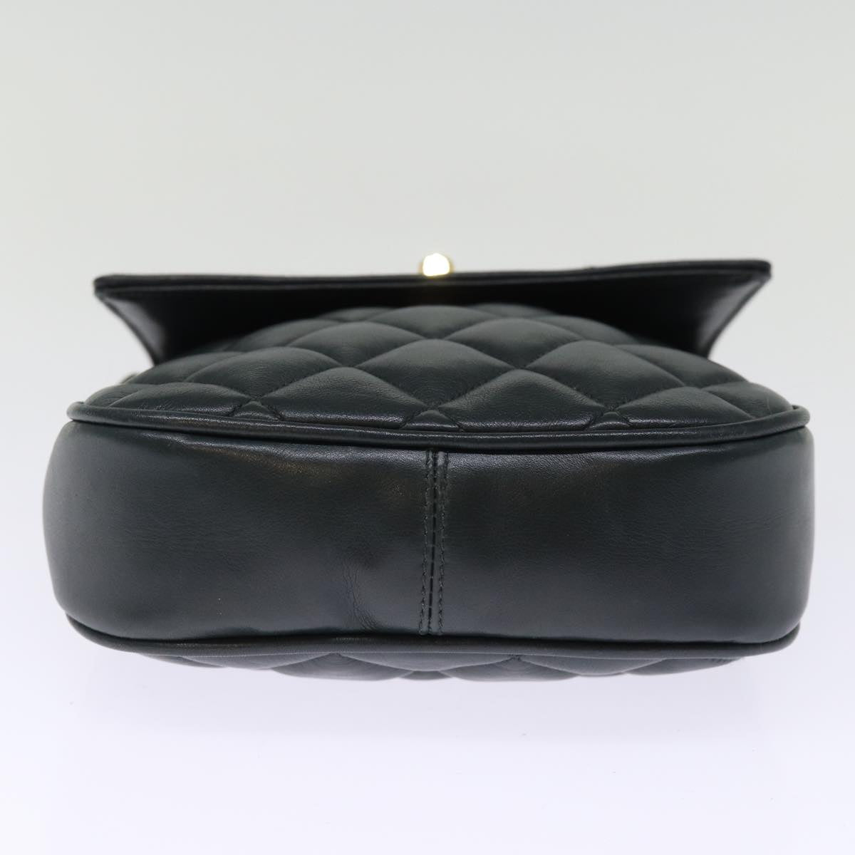 Top Quality Chanel Matelasse Turn Lock Chain Shoulder Bag Lamb Skin Green CC Auth yk12713A