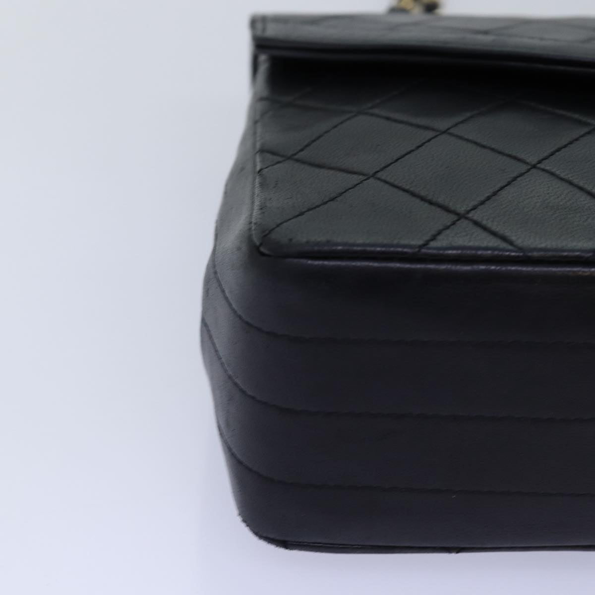 Top Quality Chanel Matelasse Turn Lock Chain Shoulder Bag Lamb Skin Black CC Auth yk12901A