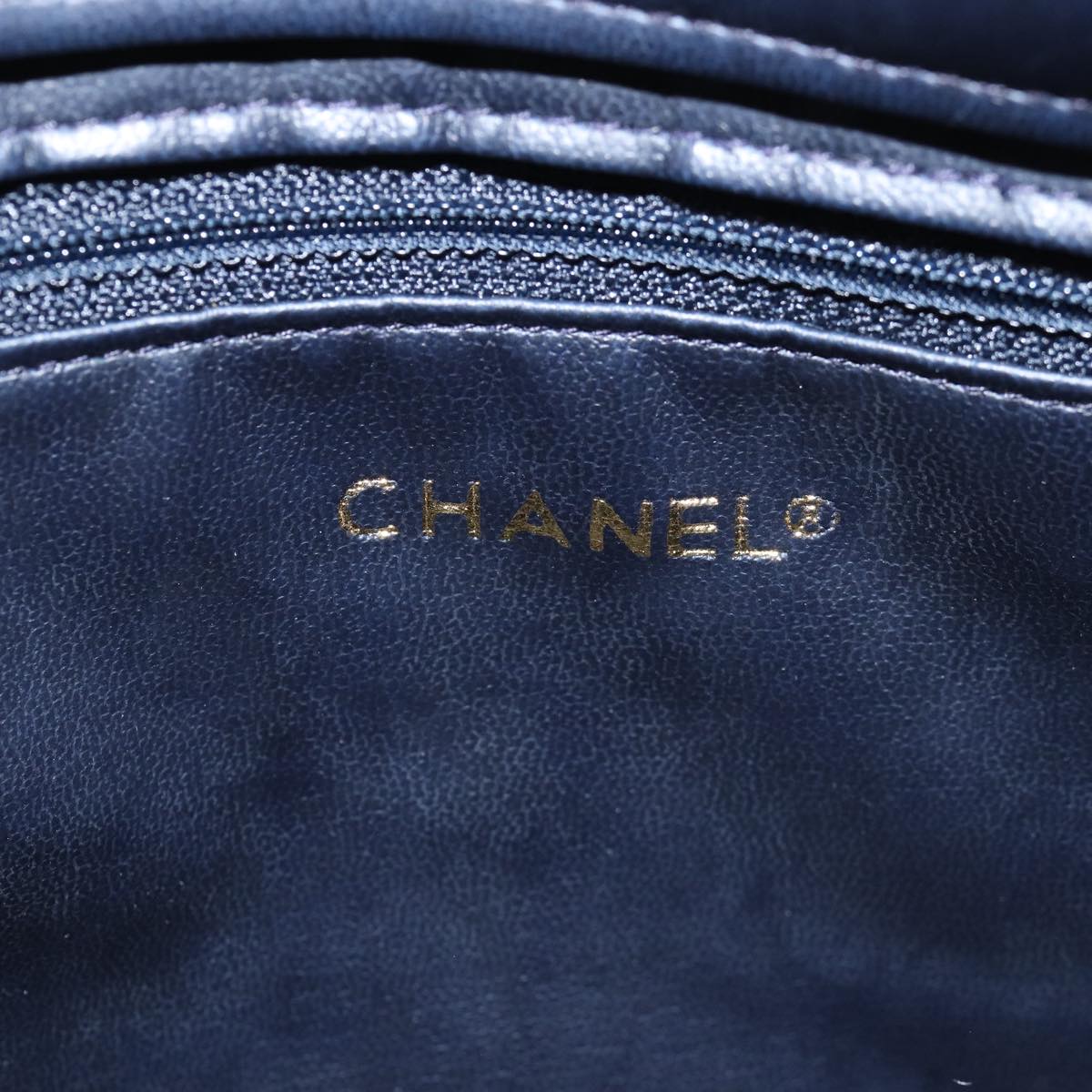 Top Quality Chanel Matelasse Chain Shoulder Bag Lamb Skin Navy CC Auth yk12992