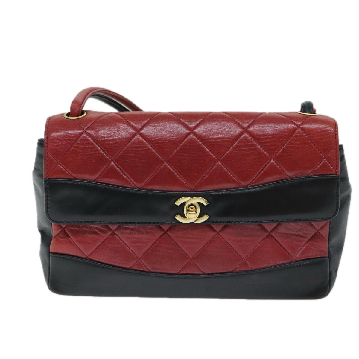 Top Quality Chanel Matelasse Turn Lock Shoulder Bag Lamb Skin Black Red CC Auth yk13361