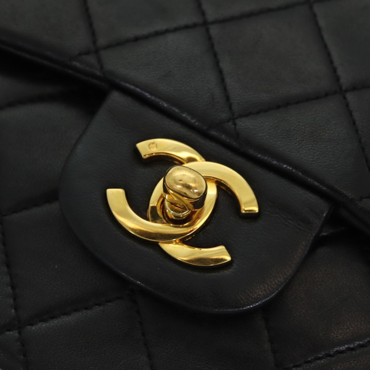 Top Quality Chanel Matelasse 25 Turn Lock Chain Hand Bag Lamb Skin Black CC Auth yk14030A